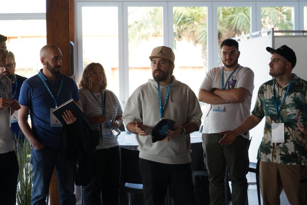 Paco Marchante and WordPress community members in WordCamp Chiclana 2024